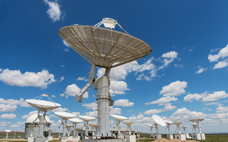 衛(wèi)星碟形通信塔